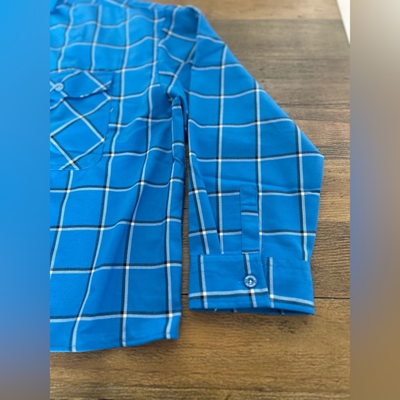 DIXXON Flannel Co. Brentwood Blue
Plaid Waistline Flannel NWT - Picture 6 of 13